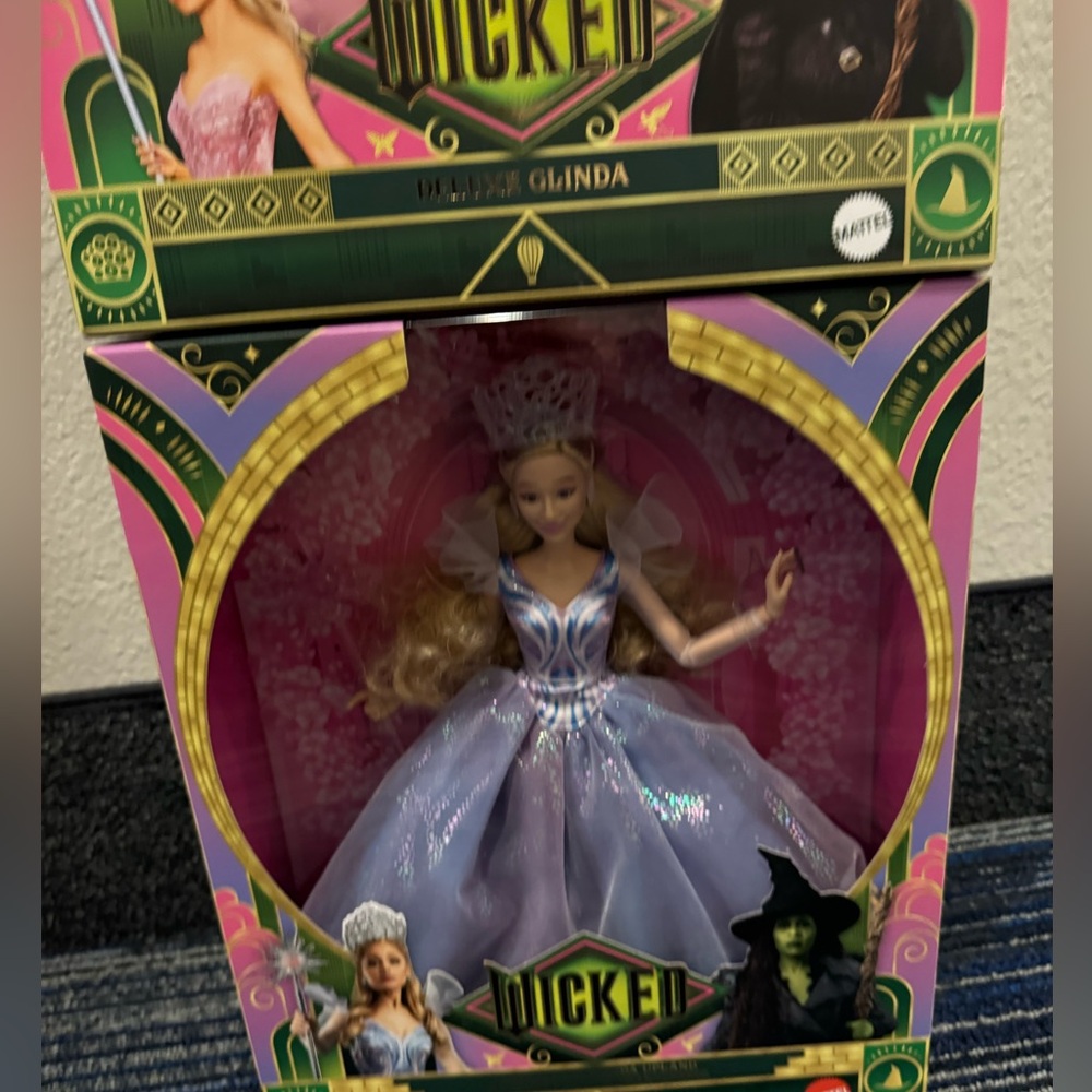 Mattel Deluxe/Enchanting Glinda Wicked & Wicked for Good Dolls (2 dolls) NWB - Picture 3 of 4